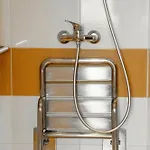 Functional With Ac Lechicka Very Berry By Renters Apartment *