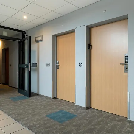 Functional With Ac Lechicka Very Berry By Renters * Познань