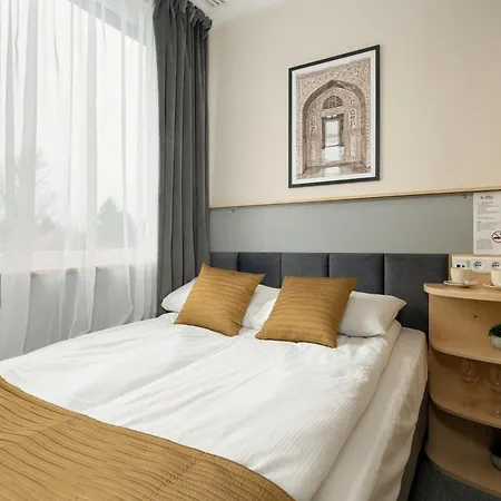 Functional With Ac Lechicka Very Berry By Renters *