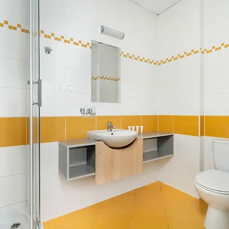 Apartmán Functional With Ac Lechicka Very Berry By Renters Poznaň