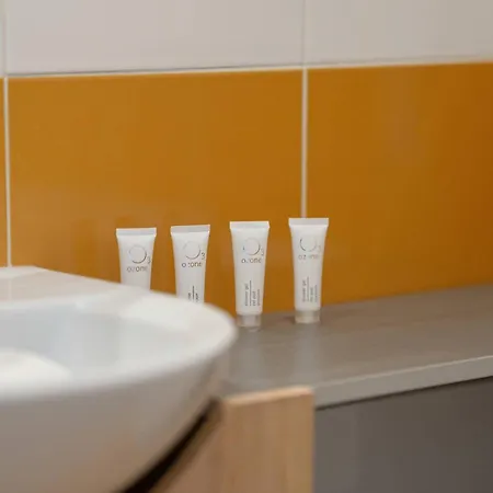 דירה Functional With Ac Lechicka Very Berry By Renters