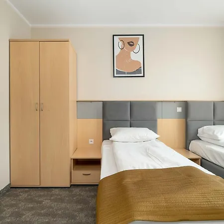 Functional With Ac Lechicka Very Berry By Renters פוזנן